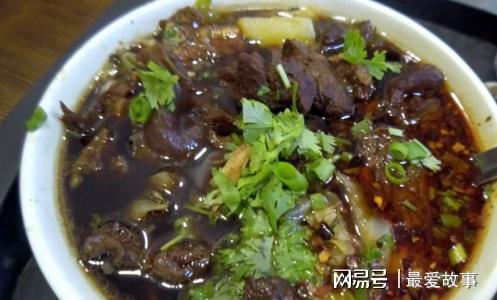 9393体育app下载沧州有名的清炖牛肉一到饭点挤满人跟印象中的大不一样(图3)